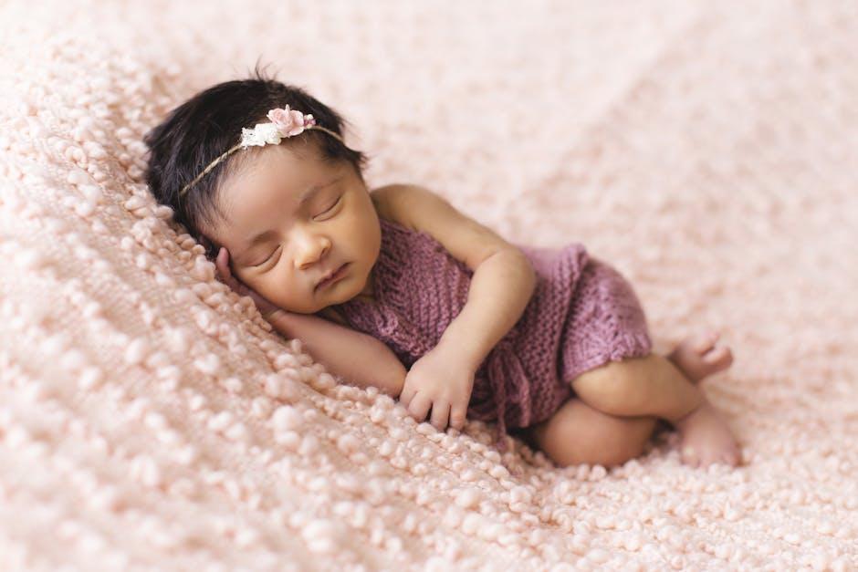 Recognizing Symptoms of Common Health Issues in Infants